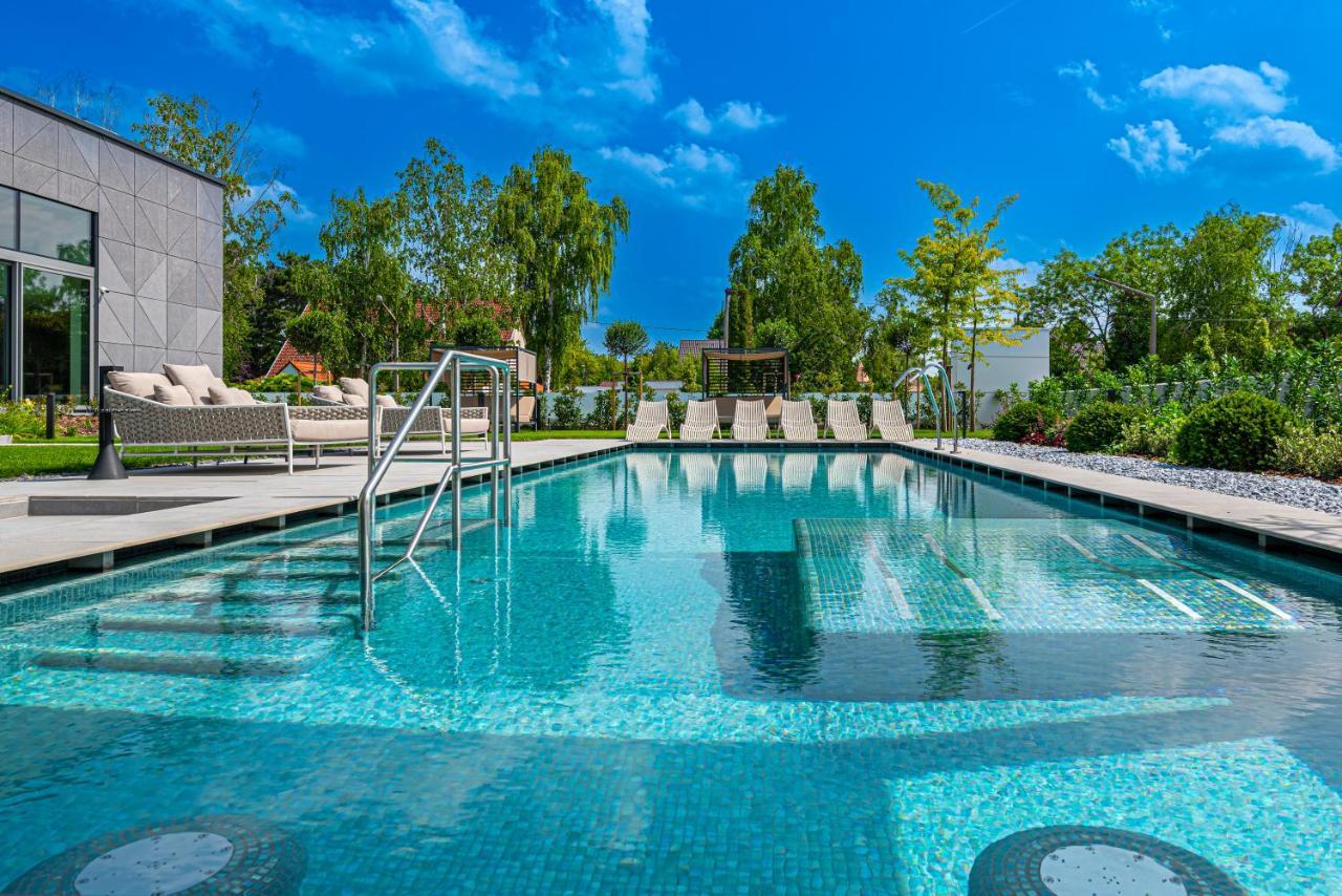 שיופוק Reed Luxury Hotel By Balaton מראה חיצוני תמונה
