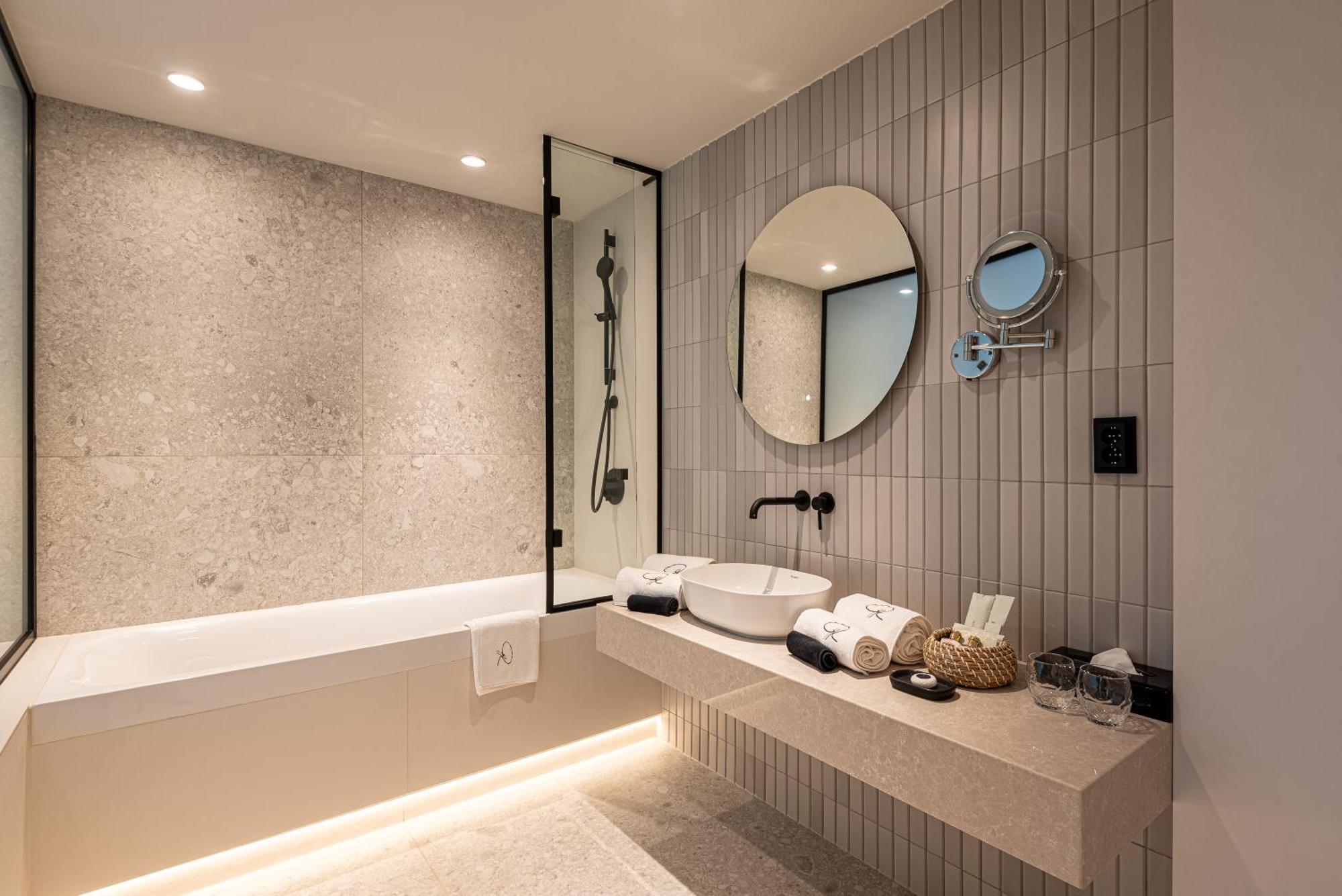 שיופוק Reed Luxury Hotel By Balaton מראה חיצוני תמונה