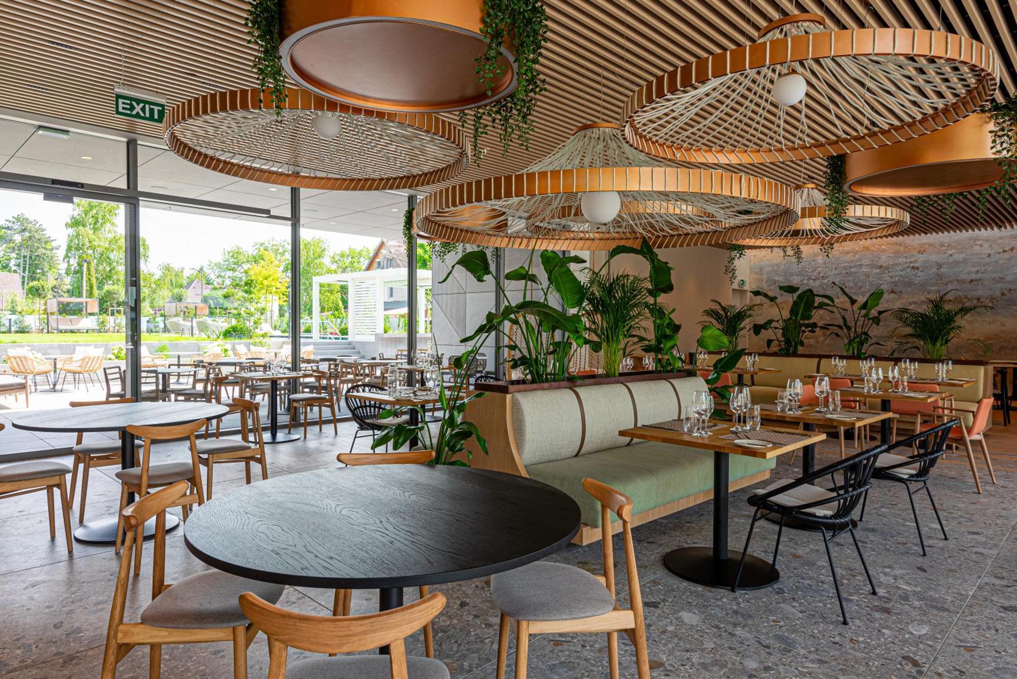 שיופוק Reed Luxury Hotel By Balaton מראה חיצוני תמונה
