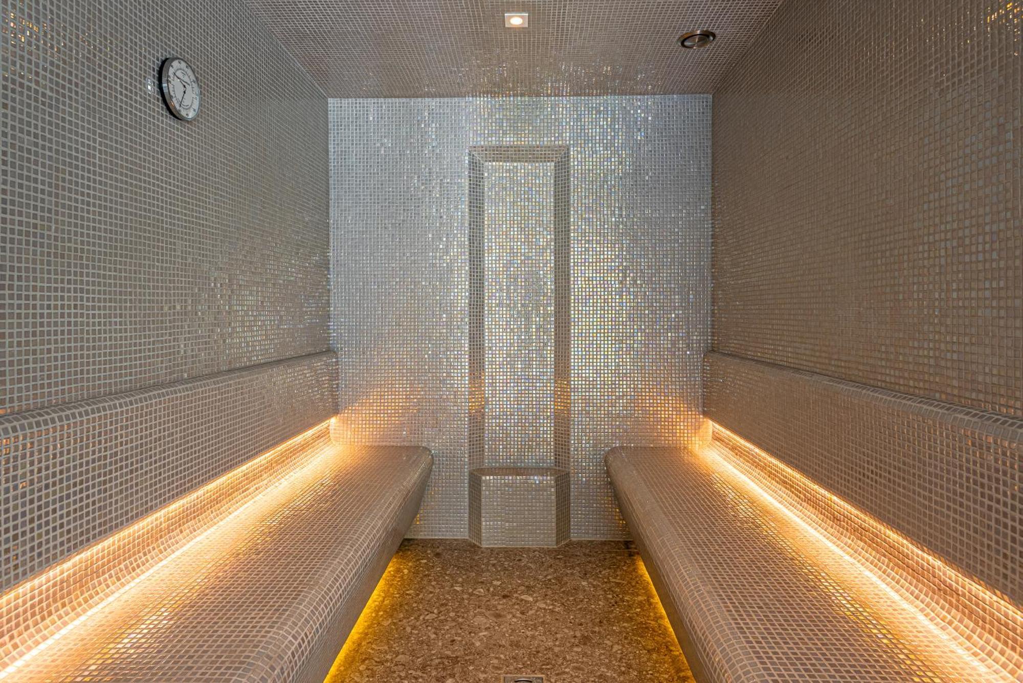 שיופוק Reed Luxury Hotel By Balaton מראה חיצוני תמונה
